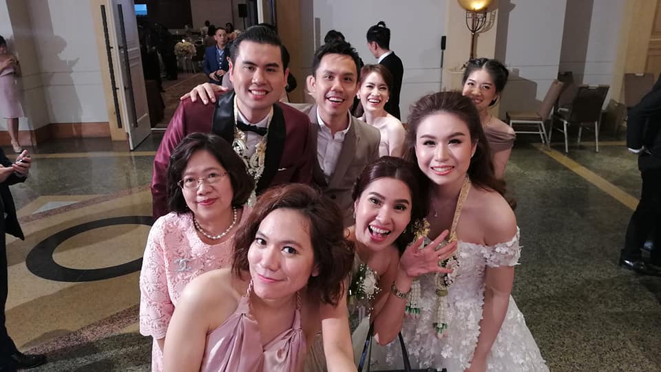 งานเลี้ยงฉลองมงคลสมรสระหว่างคุณแก้มและคุณคิว