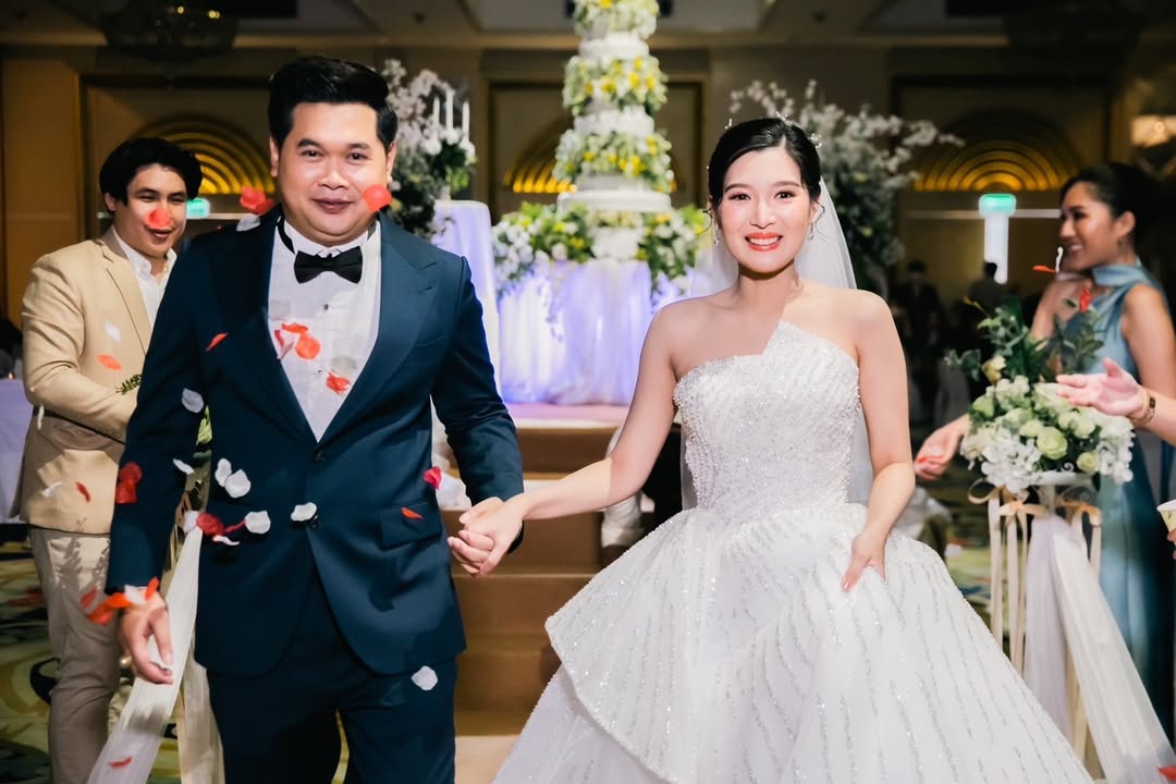 คุณมิ้นท์และคุณพีท