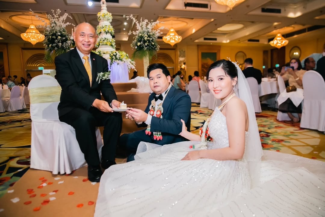 คุณมิ้นท์และคุณพีท