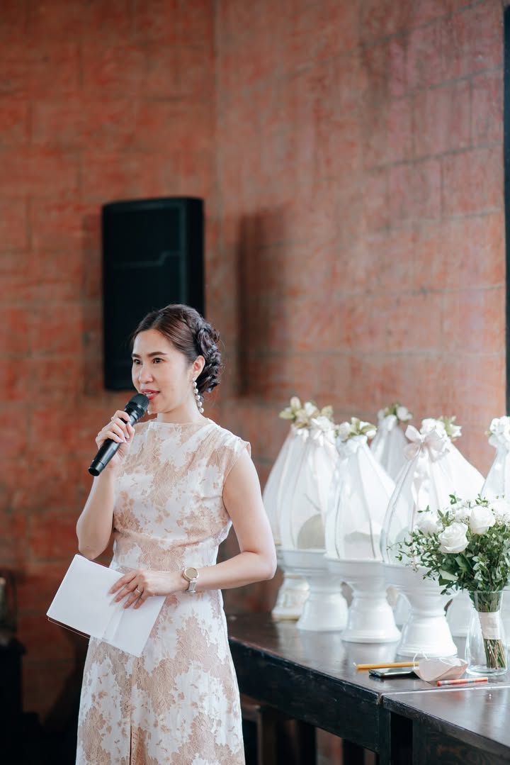 คุณบุษและคุณโอม