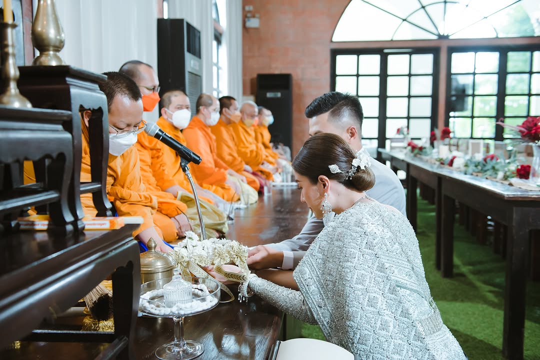 คุณแก้วและคุณตุ๊