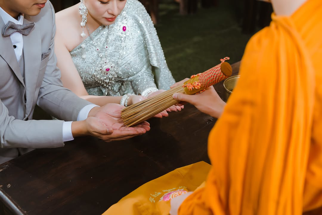 คุณแก้วและคุณตุ๊