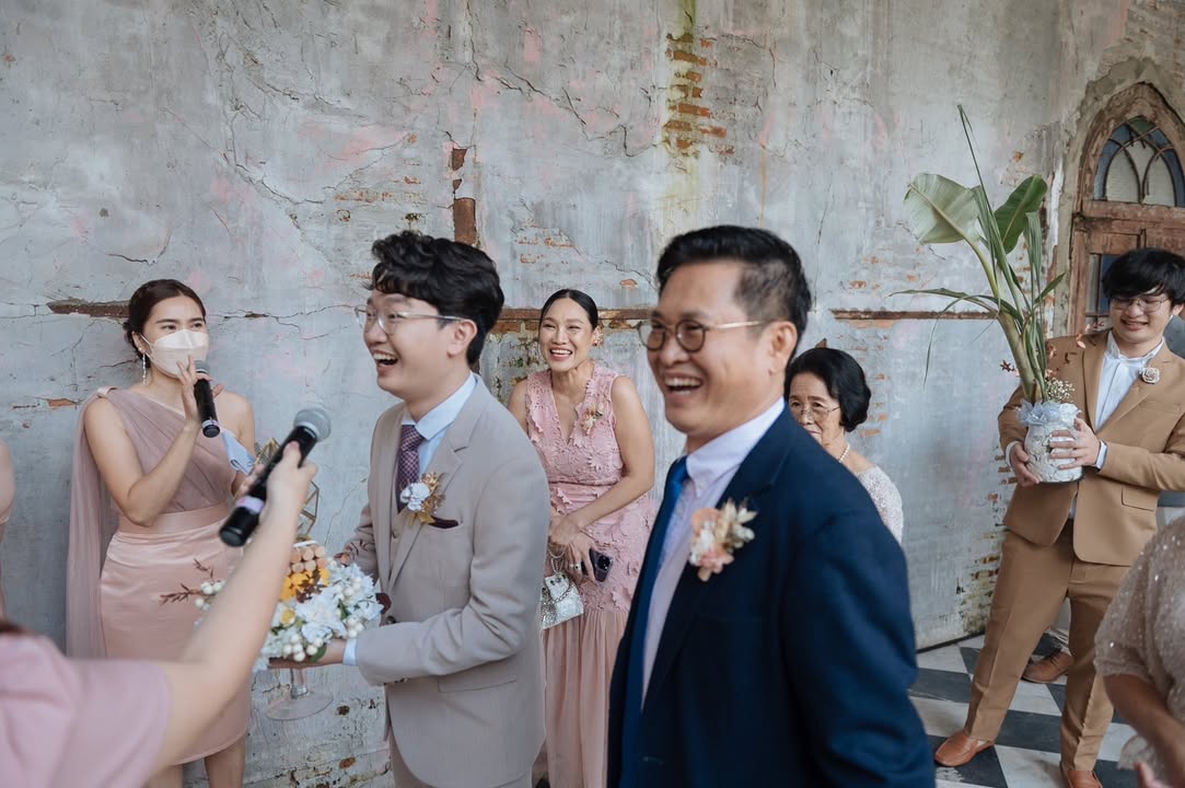 คุณเมย์และคุณแบงค์
