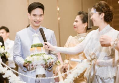 คุณเอและคุณกฤษ