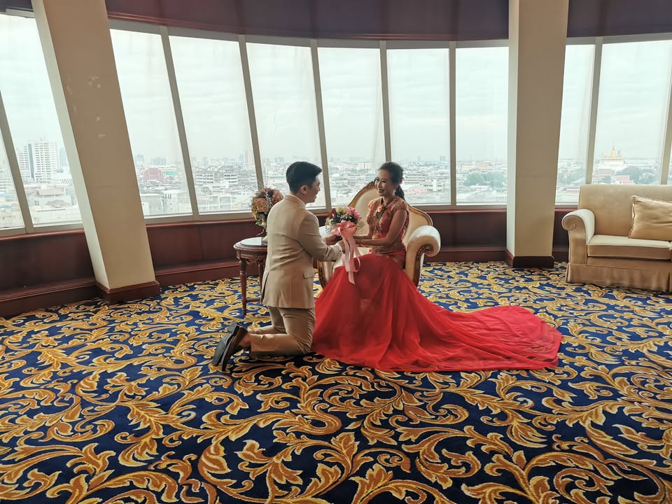 คุณเมย์และคุณบอล