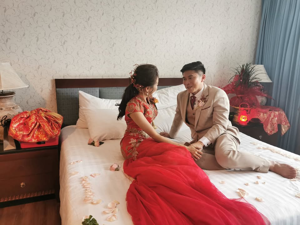 คุณเมย์และคุณบอล