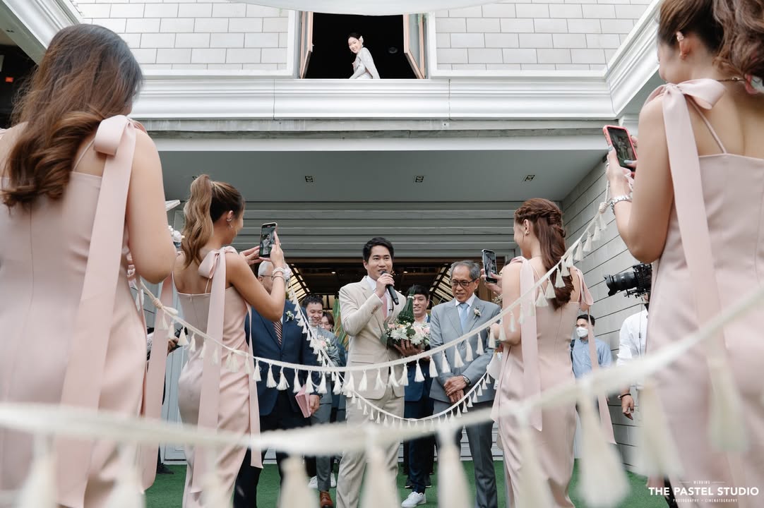 คุณพลอยและคุณนนท์