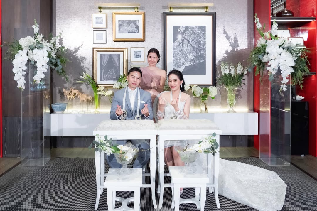 คุณทรายและคุณทิว