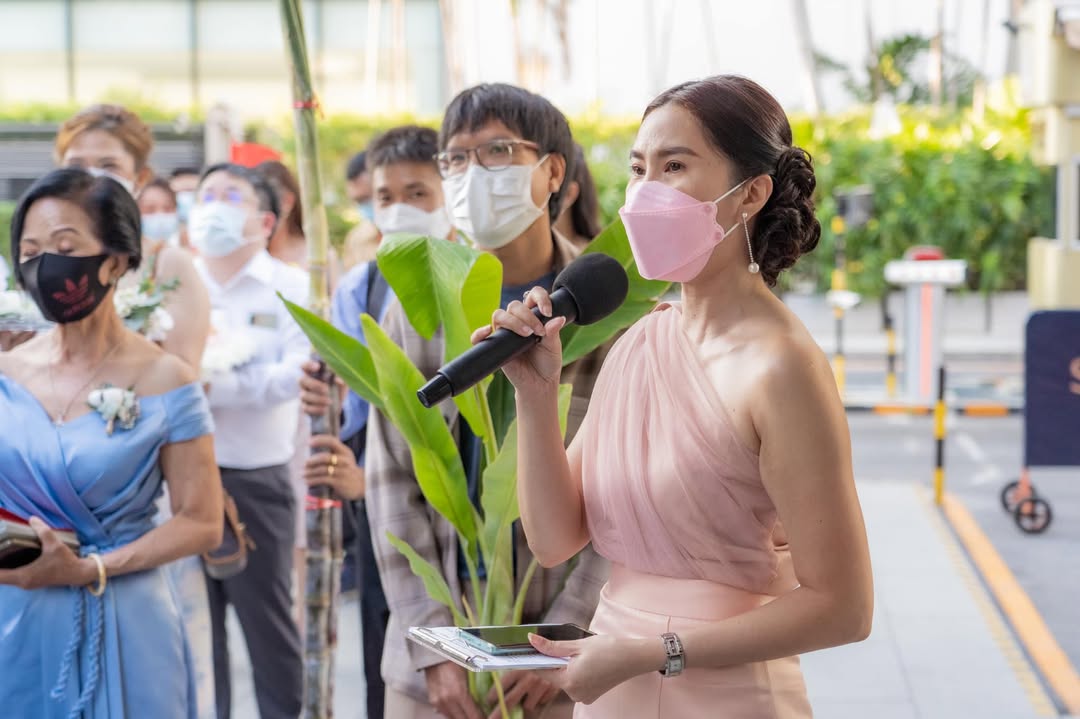 คุณทรายและคุณทิว