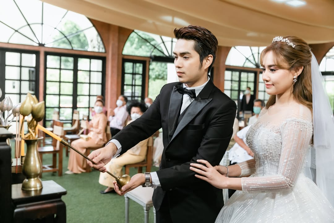 คุณนุ่นและคุณอ๊อฟ
