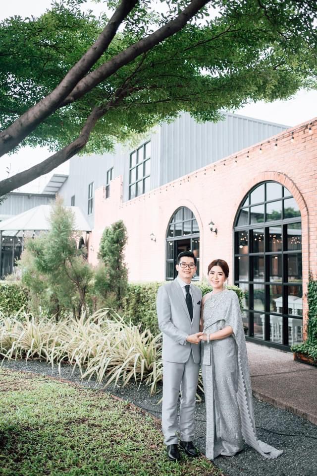 คุณหนึ่งและคุณปลั๊ก