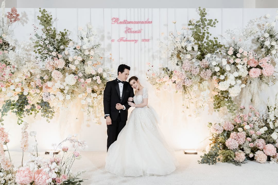 คุณจุ๊บและคุณบอย